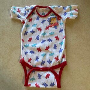 Vintage WINNIE THE POOH Onesie Bodysuit Sz S